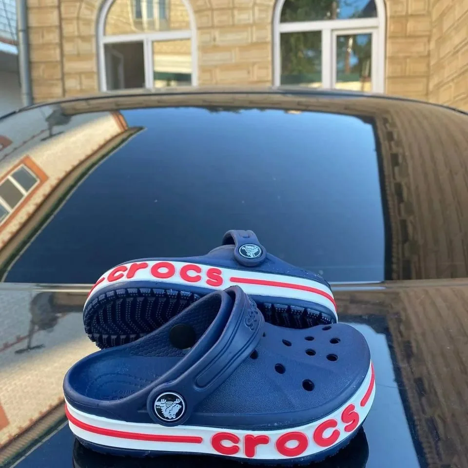 Crocs Pallets - Image 5